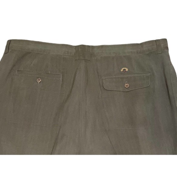 Tommy Bahama Silk Olive Green Pleated Golf Shorts Men’s Size 42 x 8 - Picture 7 of 9